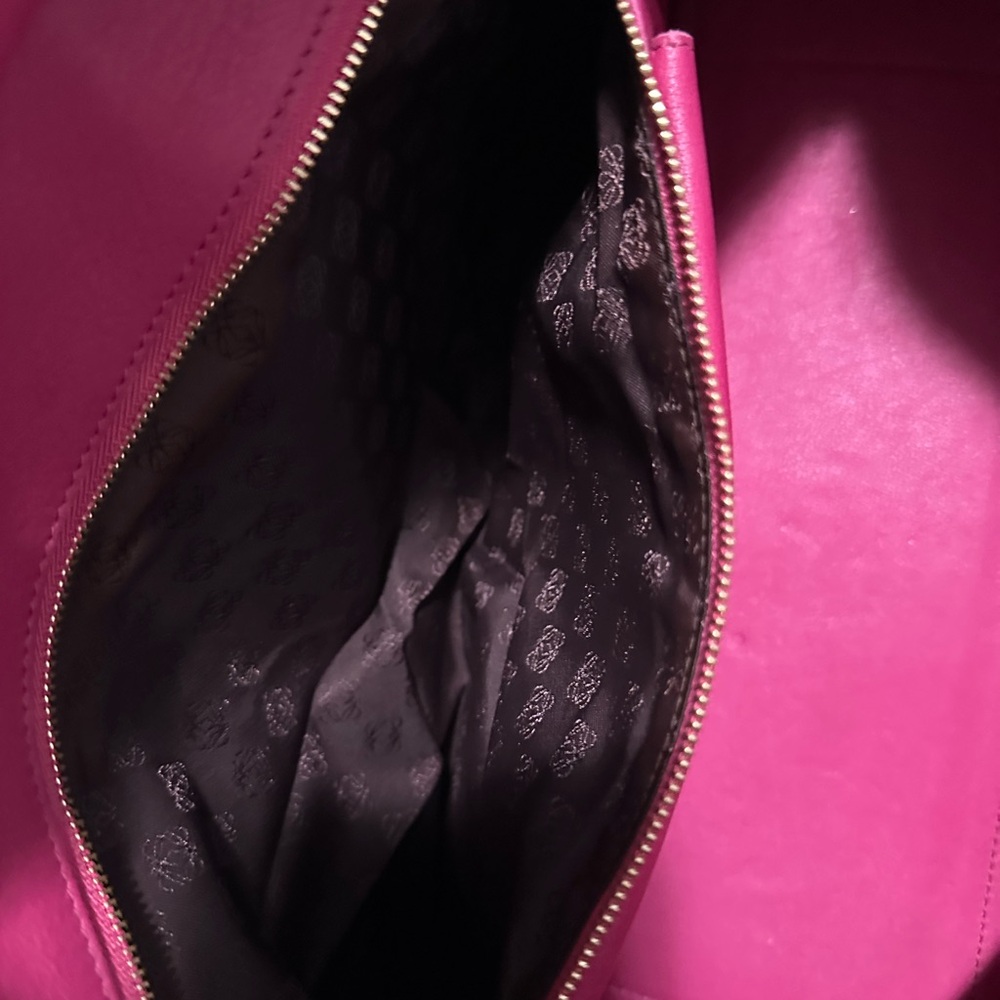 Loewe in Elegant Fuchsia Pink Suede and Leather Women's Handbag Limited Edition - Picture 10 of 15